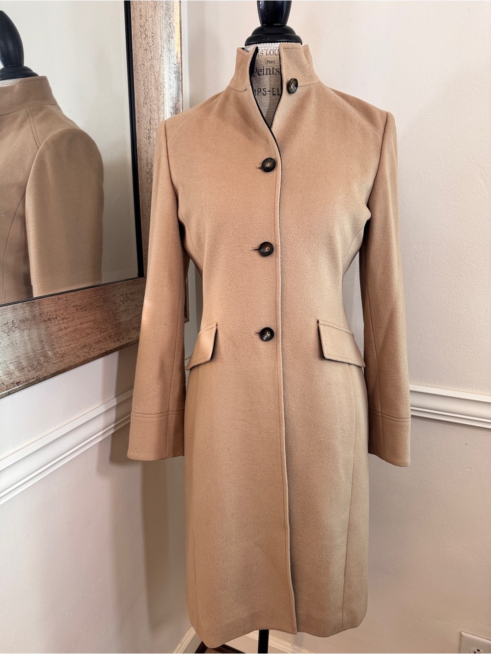Tahari Camel Single-Breasted Wool/Cashmere Blend Trench Coat | Size 4